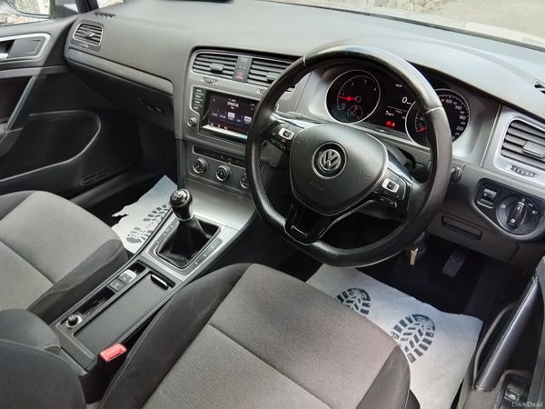 Volkswagen Golf 2015 367808157