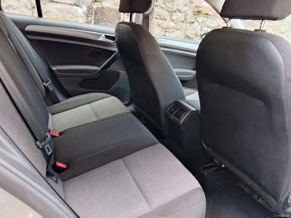Volkswagen Golf 2015 367808161