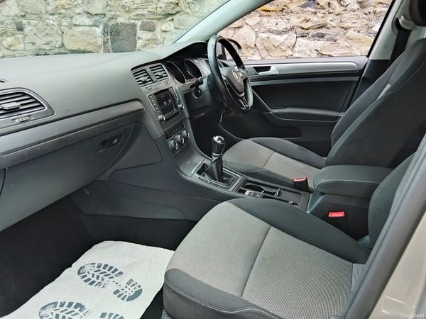 Volkswagen Golf 2015 367808165