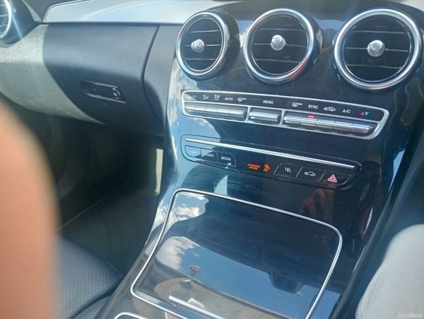 Mercedes-Benz C-Class 2019 auto 367904295