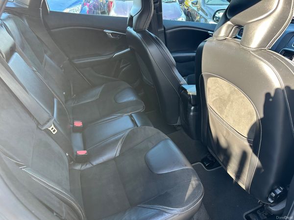 Volvo V40 1.6 Diesel NCT TAX ALLOY WHEELS 368092153