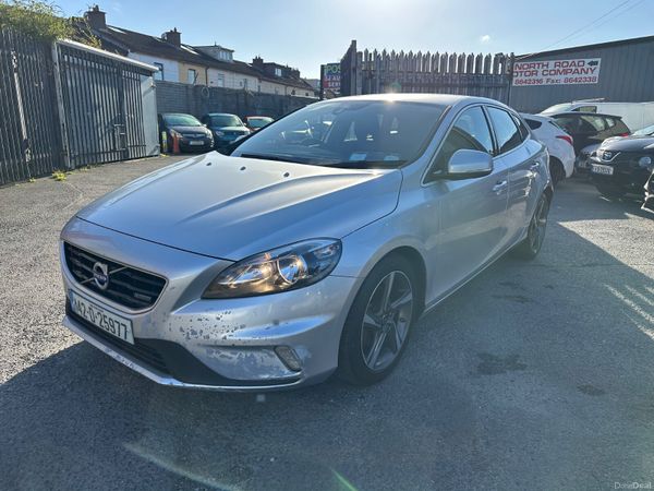 Volvo V40 1.6 Diesel NCT TAX ALLOY WHEELS 368092125