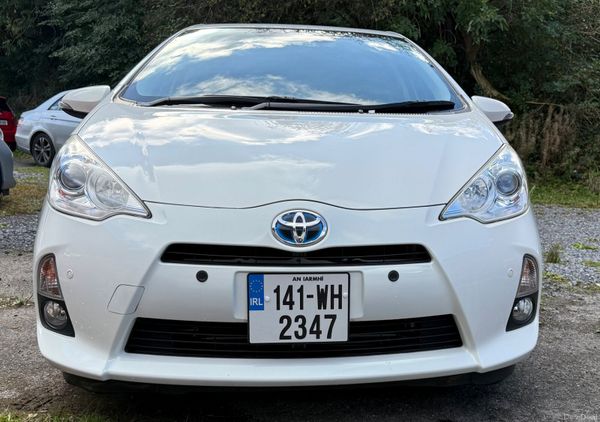 Toyota Aqua 2014 / Reverse Camera/Hybrid 368011697