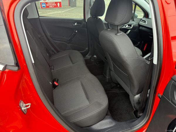 Peugeot 208 2016 1.2 Petrol Auto 368149445