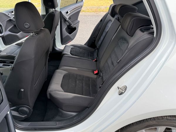 Volkswagen Golf 2015 1.2 PETROL AUTOMATIC 368102252