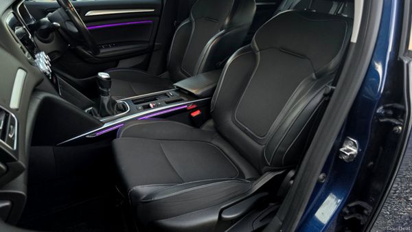 🔥 2021 Renault Megane 1.3TCe 140 GPF ICONIC 368281963