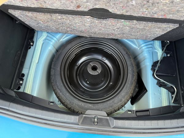 TOYOTA VITZ (2017) 1.5L PETROL HYBRID AUTOMATIC 368445693