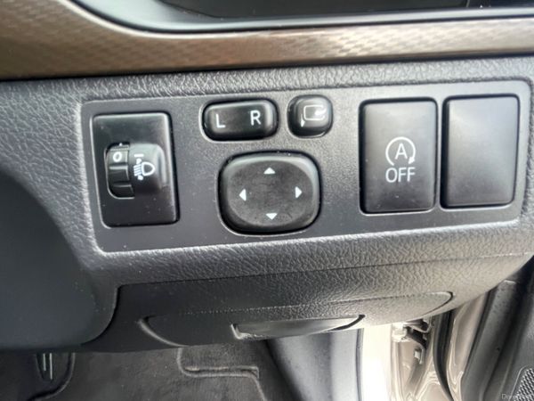 Toyota Avensis 2016 top spec  €8950 368474103