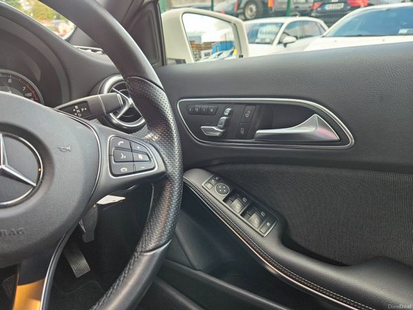 2017 Mercedes-Benz A-Class Automatic 368484953