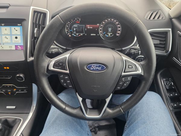 Ford S-Max Titanium 2018 368499463