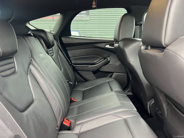 2015 (152) Ford Focus ST-3 2.0 TDCI -Heated Leathe 368552163