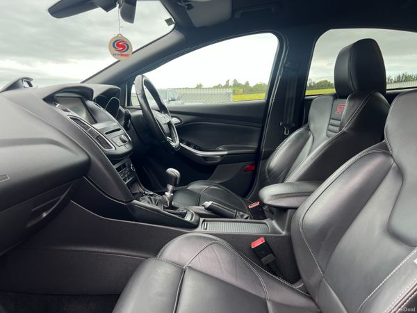 2015 (152) Ford Focus ST-3 2.0 TDCI -Heated Leathe 368552169