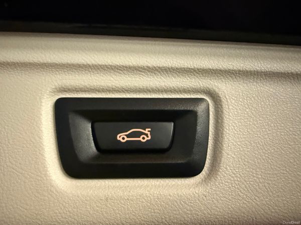 221 BMW 330e  Sport  Pro Estate 368588105