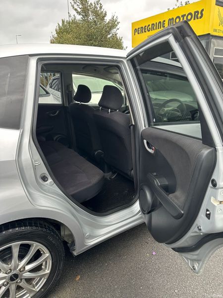 Honda Fit Hybrid 368741949