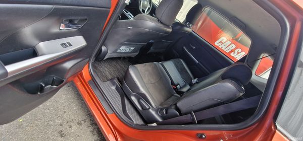 Toyota Prius Alpha Half leather AA Approved 368780158