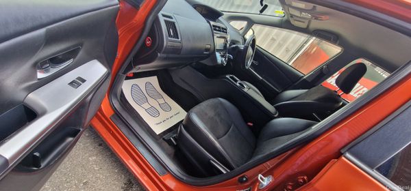 Toyota Prius Alpha Half leather AA Approved 368780161