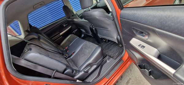 Toyota Prius Alpha Half leather AA Approved 368780162