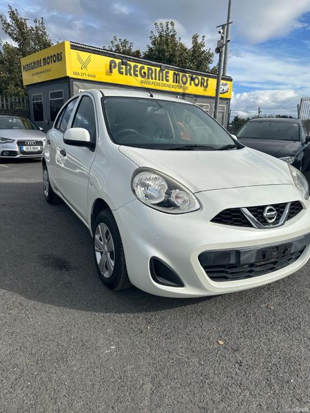 Nissan March 368851379