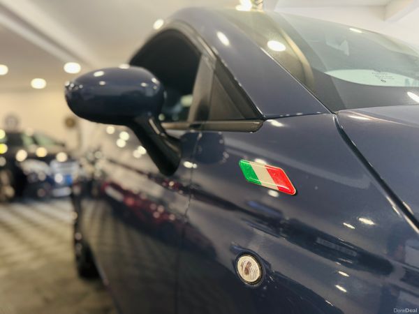 2011 Fiat 500 TwinAir Plus-Low mileage 369102279