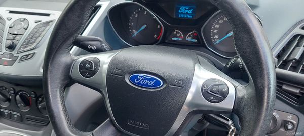 Ford C-Max 2013 369257371