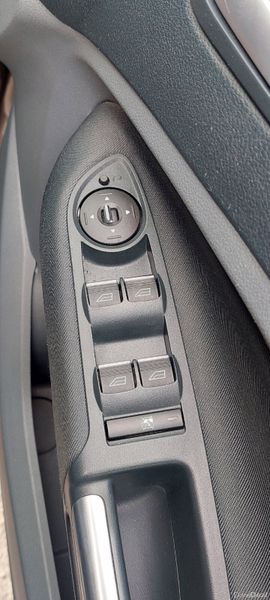 Ford C-Max 2013 369257378