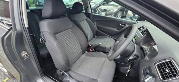 Volkswagen Polo 2014 369283951