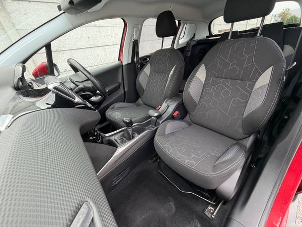 Peugeot 2008 1.6 BlueHDi 75bhp Active 369342922