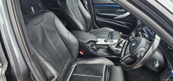 BMW 3-Series 2017 (M SPORT) 369479081