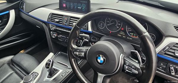 BMW 3-Series 2017 (M SPORT) 369479083