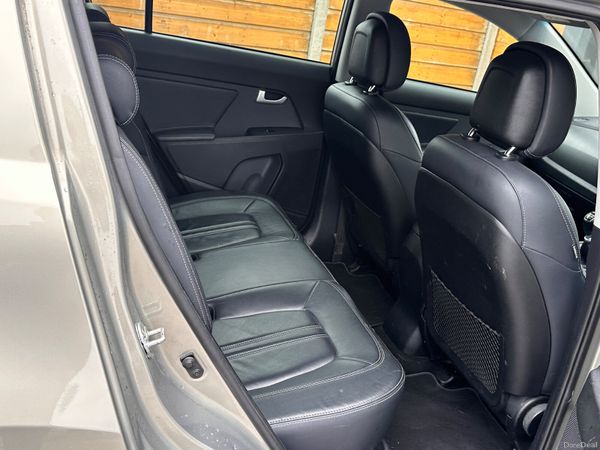 Kia Sportage 2015 platinum model 369493349