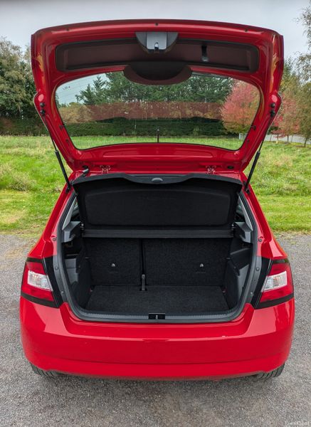 SKODA FABIA ACTIVE 1.0L 369651630