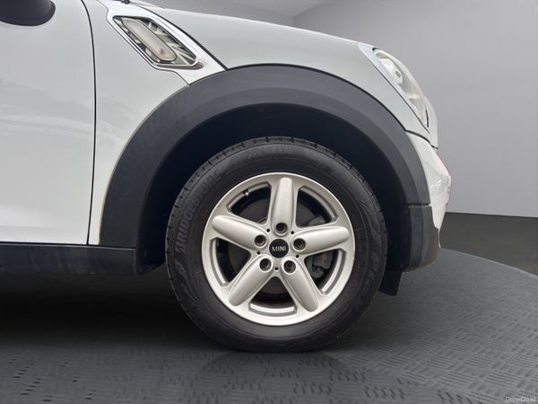 2013 MINI COOPER CROSSOVER (S68) 369673297