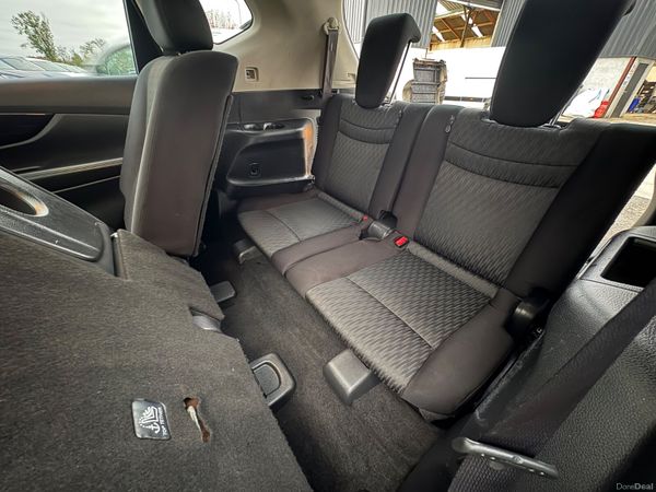 Nissan X-Trail 369618261