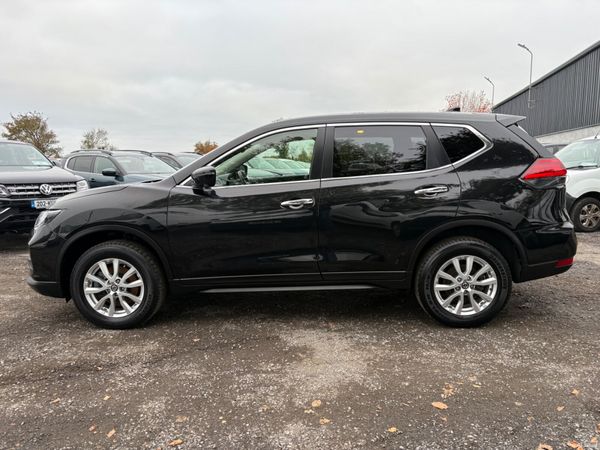 Nissan X-Trail 369618233