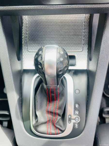 2009  VOLKSWAGEN R32 3.2 VR6 DSG 4 MOTION 369621009