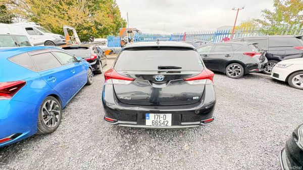 Toyota Auris 1.8 Hybrid 2017 369629067