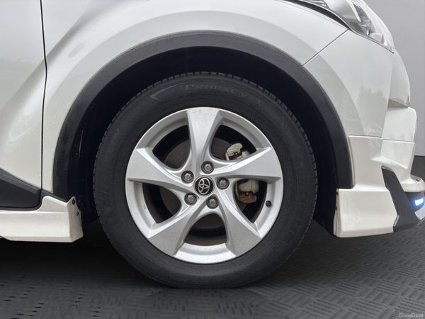 2018 TOYOTA C-HR HYBRID (S28) 369632627