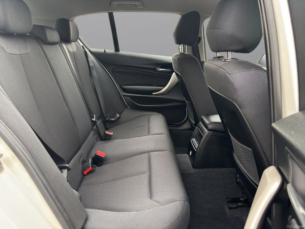 BMW 1-Series, 2013 (S130) 369632873