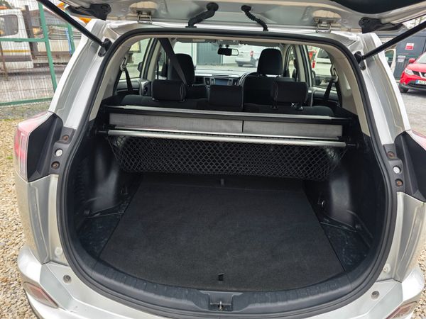 Toyota RAV4 2016 369768343