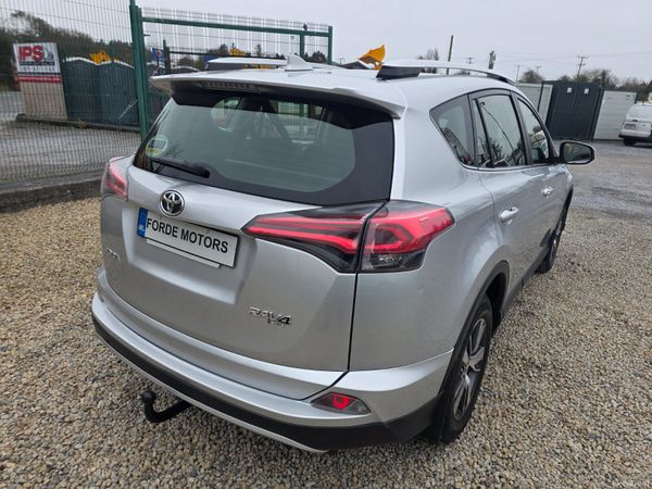 Toyota RAV4 2016 369768333