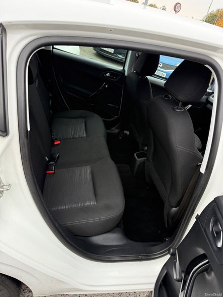 Peugeot 208 1.2 Petrol NCT 369733259