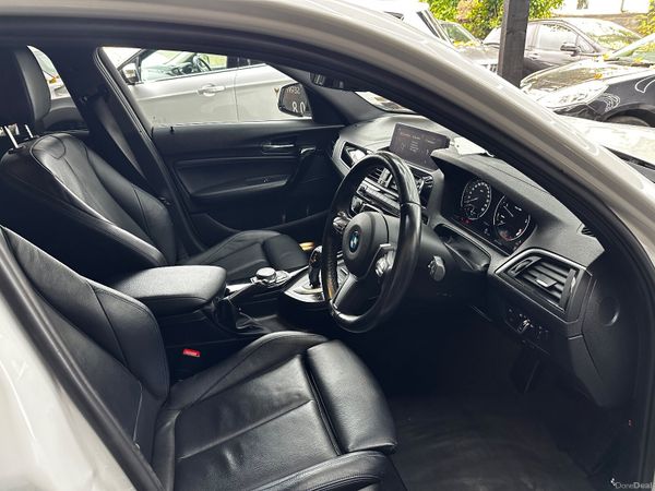 BMW 1-Series 2018 369867421