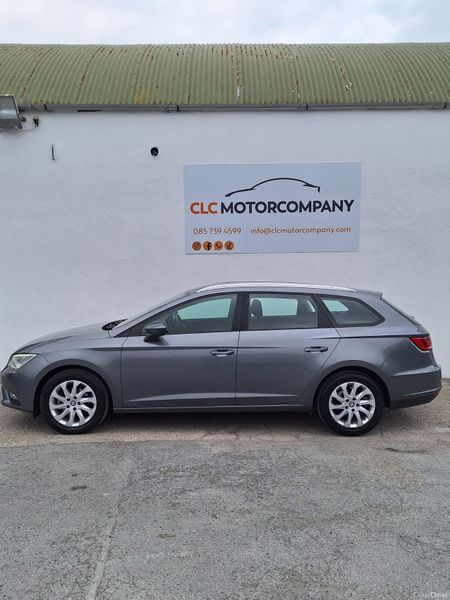 SEAT Leon 2015 369880418