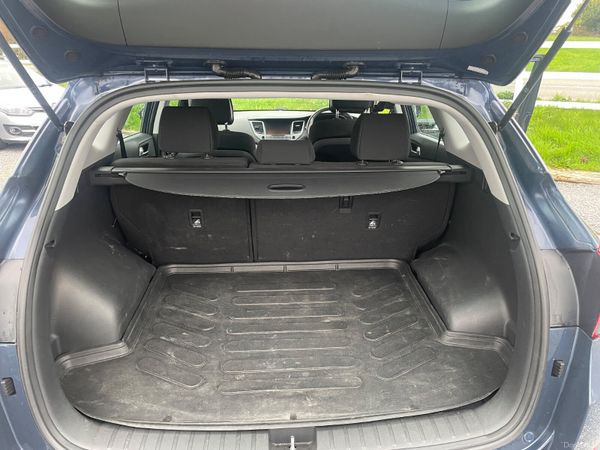 Hyundai Tucson 2017 369897025