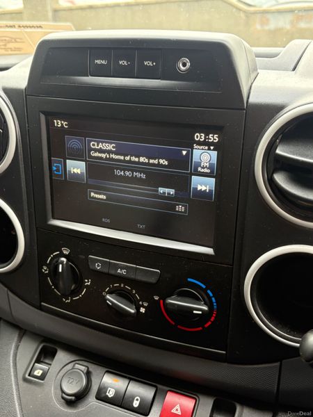 Peugeot Partner 2017 369919249