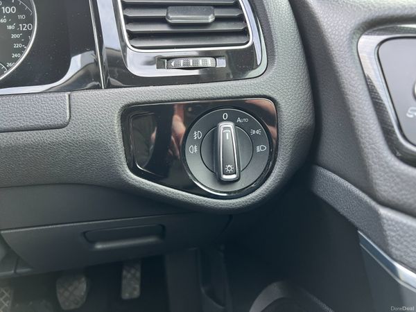 2018 (182) Volkswagen Golf GT 1.6 TDI 370048421