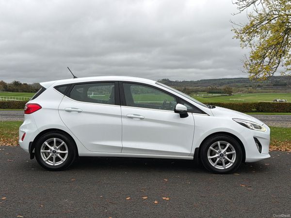 Ford Fiesta 2018 Titanium 1.5 TDCI 370149247