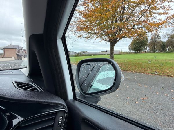 Ford Fiesta 2018 Titanium 1.5 TDCI 370149656