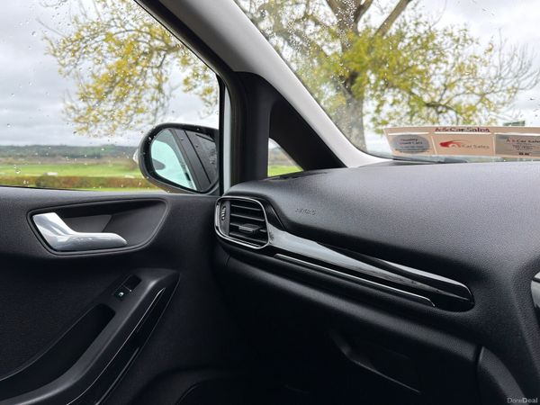 Ford Fiesta 2018 Titanium 1.5 TDCI 370149689