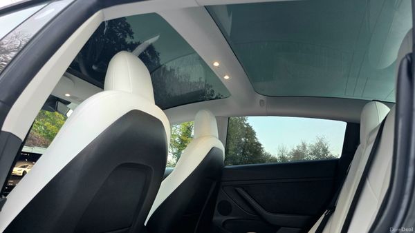 // Deposit Taken // 370196387